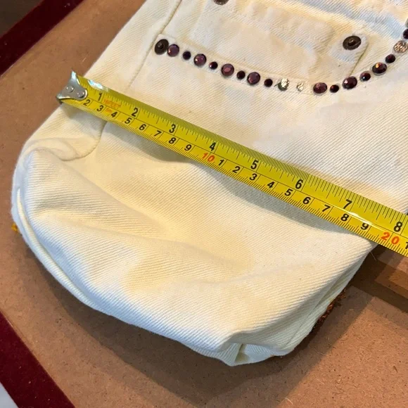 Handmade by Sivia Embroidered Floral and Lace on upcycled denim Shoulder Bag - Picture 9 of 10